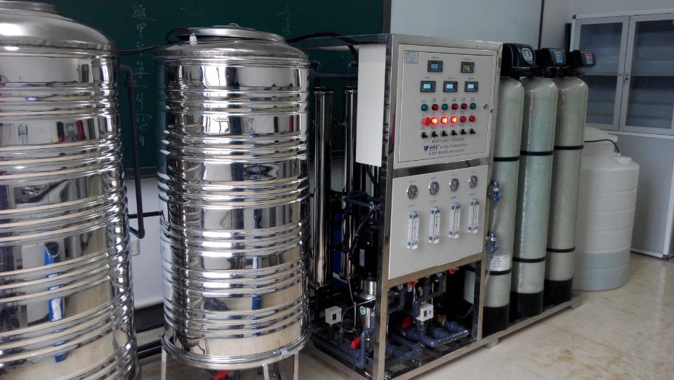 超純水設(shè)備 超純水設(shè)備